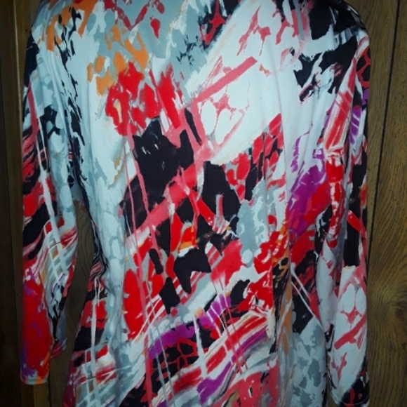Womans Size Medium Blouse Midsleeved Multicolored Shirt Loosefit V-Neck Top - Picture 4 of 4